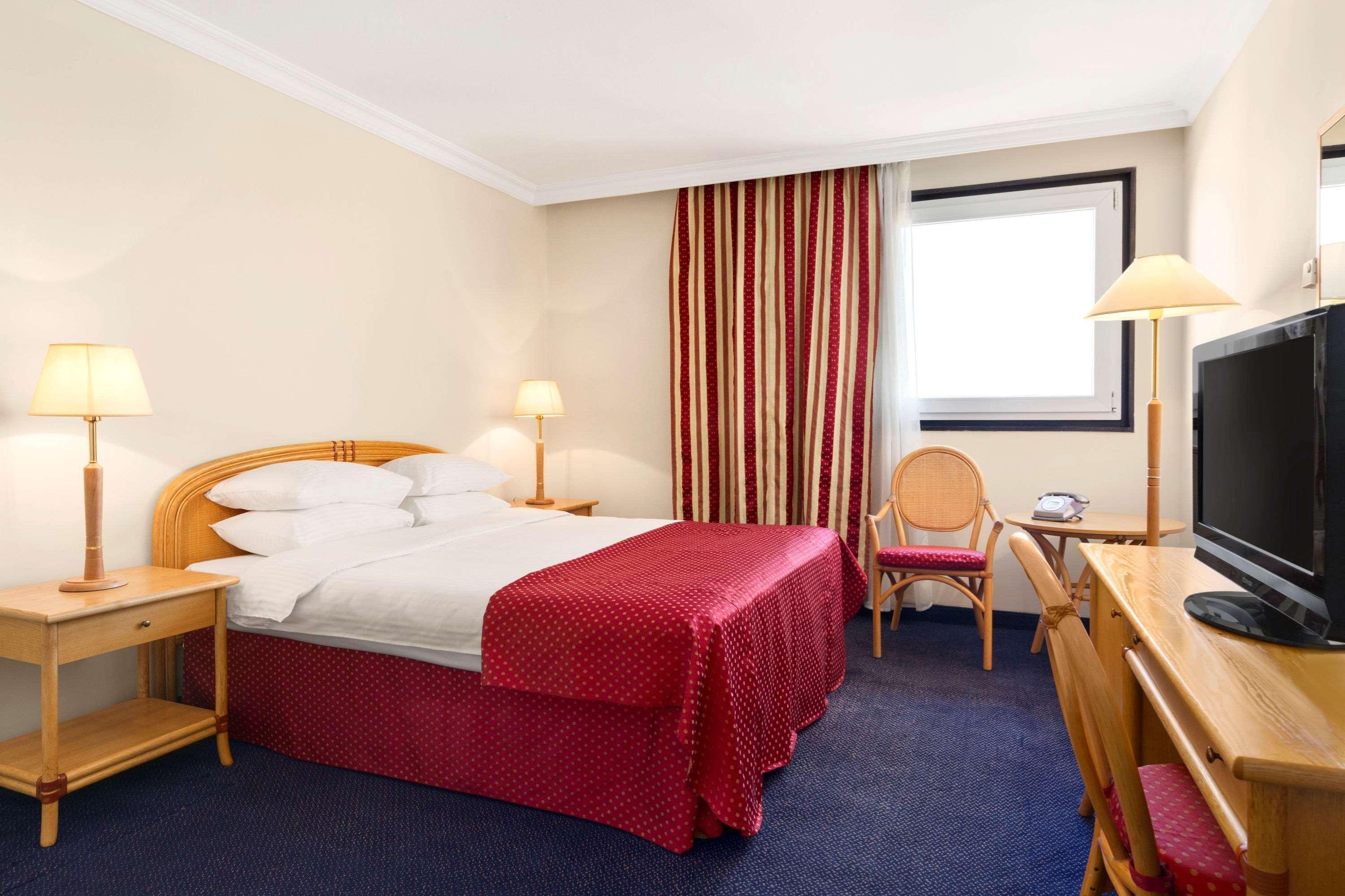Ramada By Wyndham Center Sofia