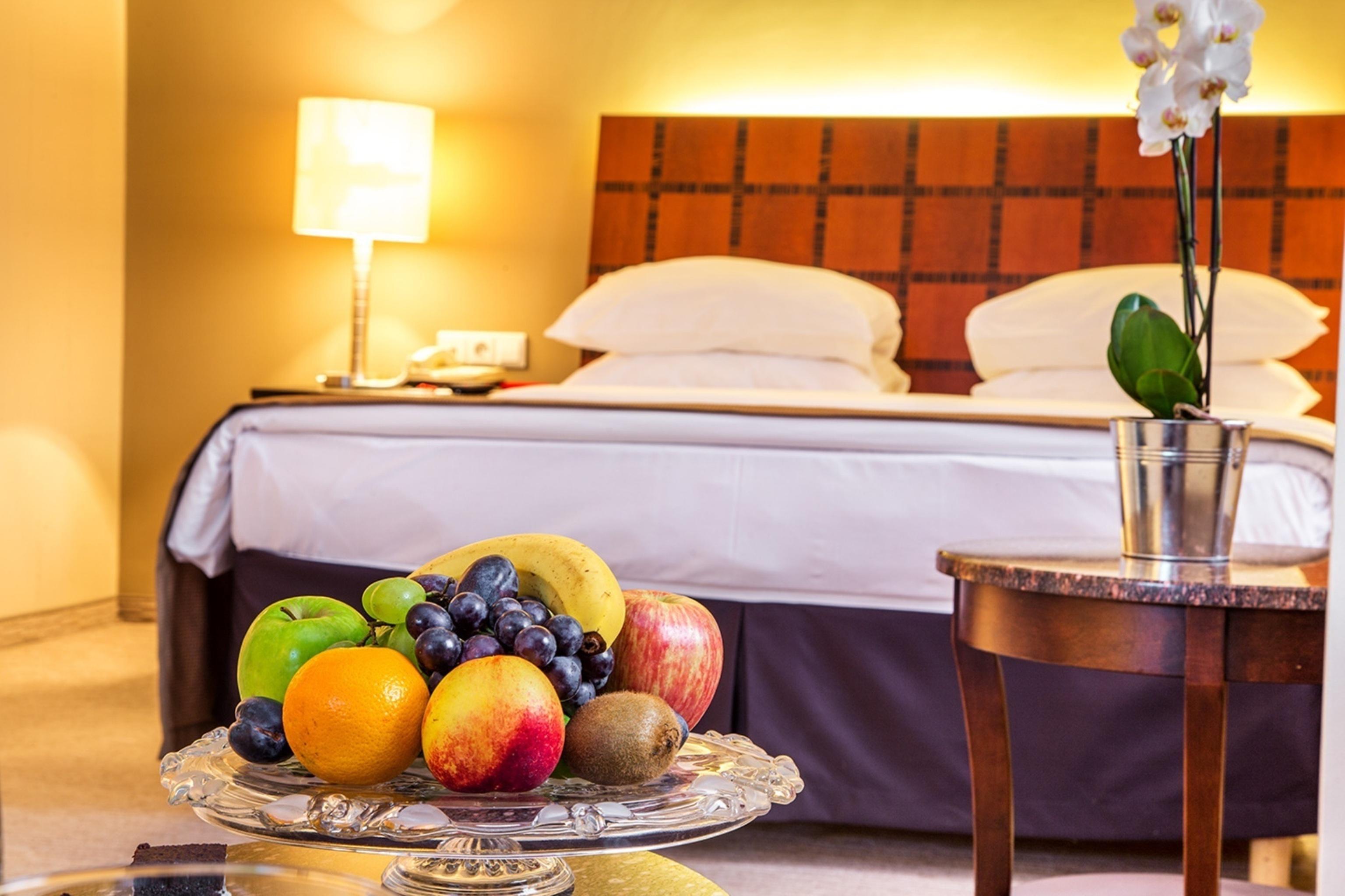 Ramada By Wyndham Center