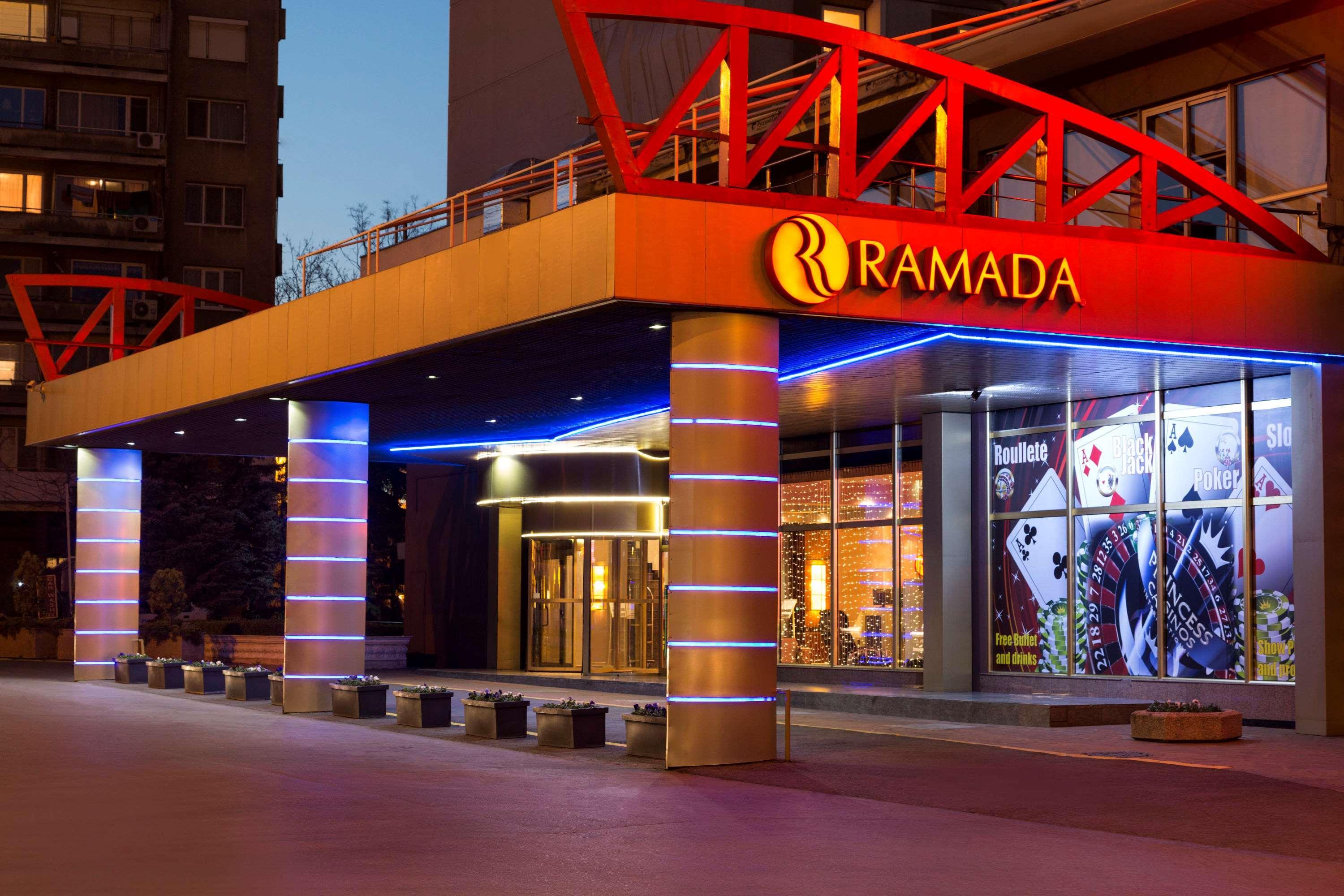 Hotel Ramada By Wyndham Center Sofia