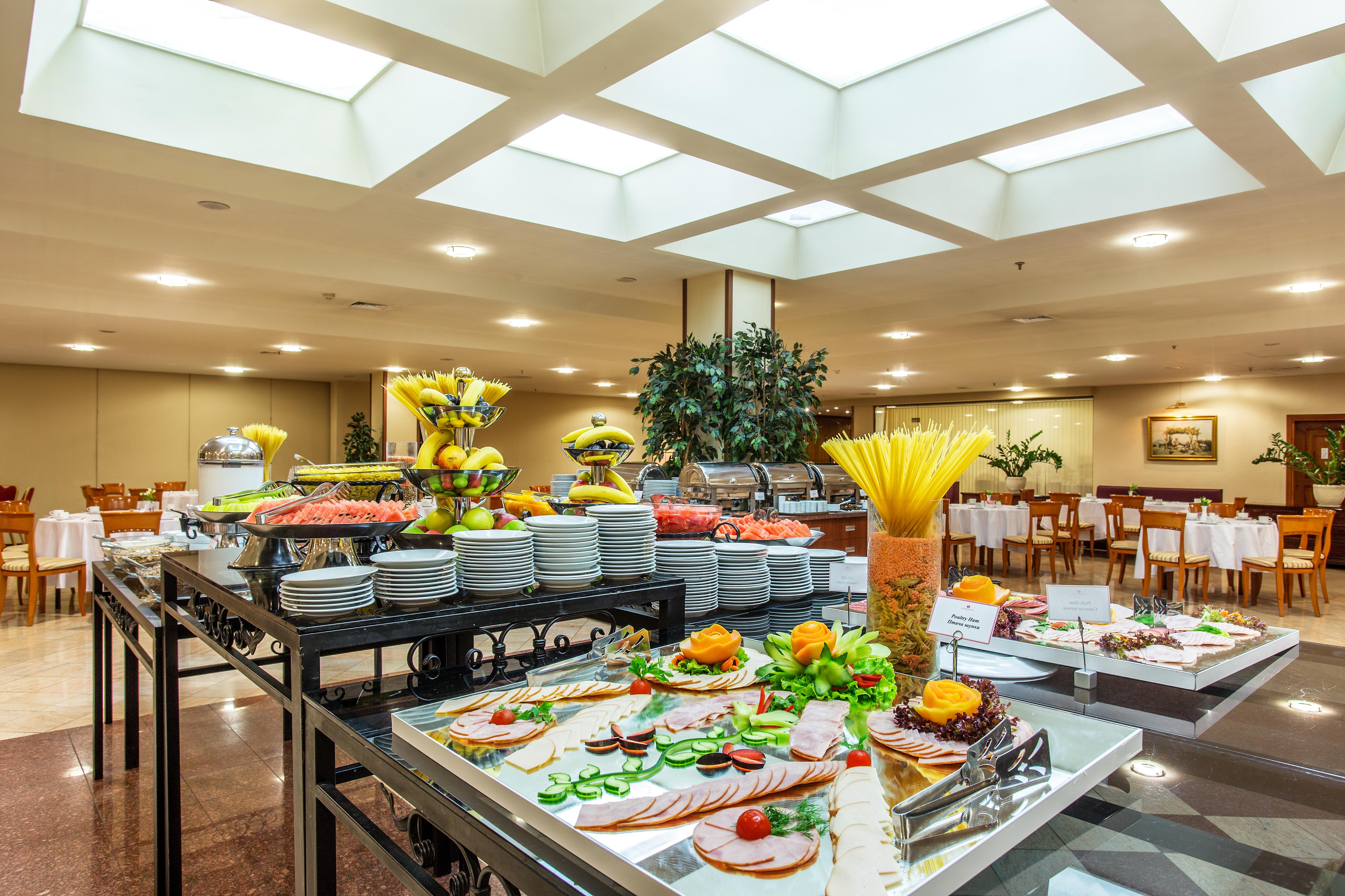 Hotel Ramada By Wyndham Center Sofia