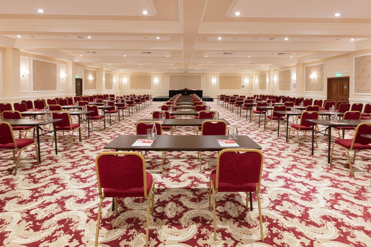 Ramada By Wyndham Center 4*